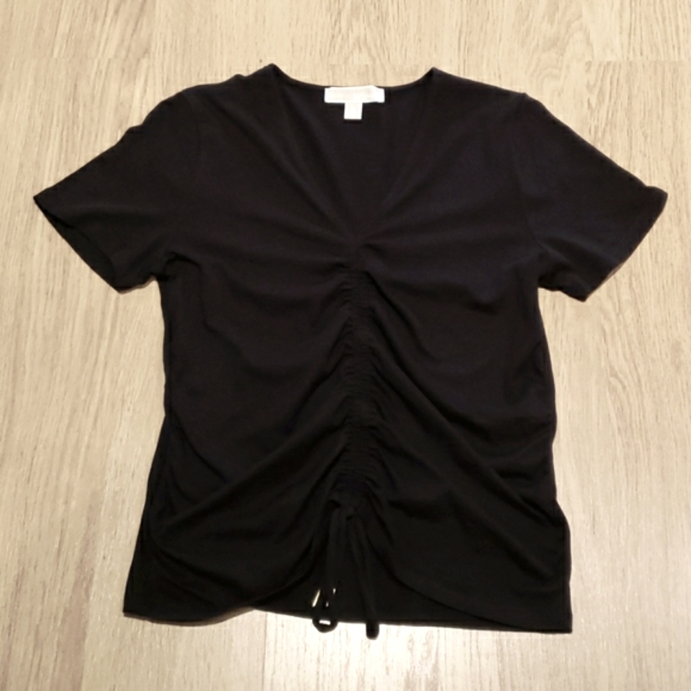 Michael Kors V-neck T-shirt EUC